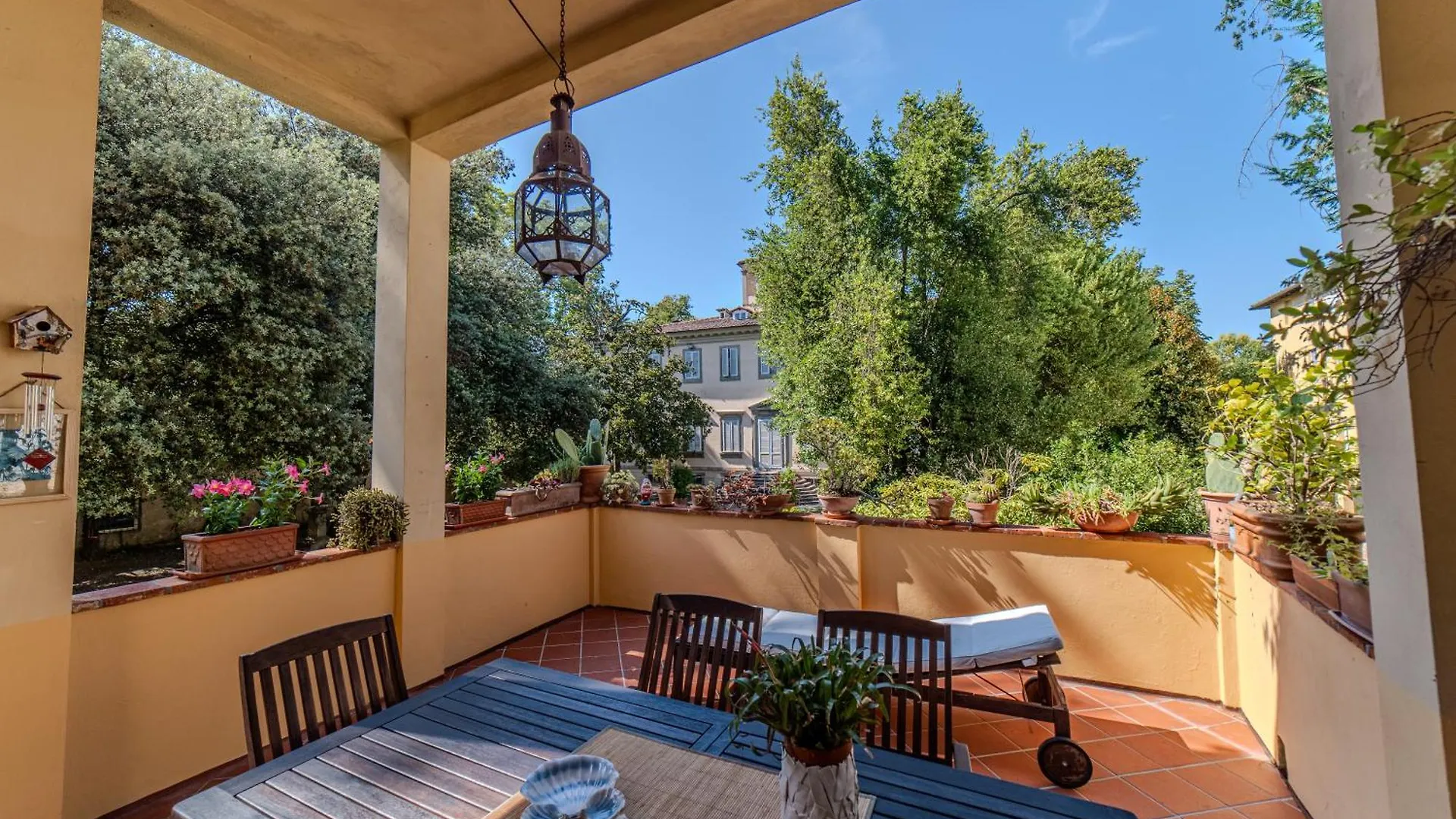 Charming Apt With Scenic Views In Lucca